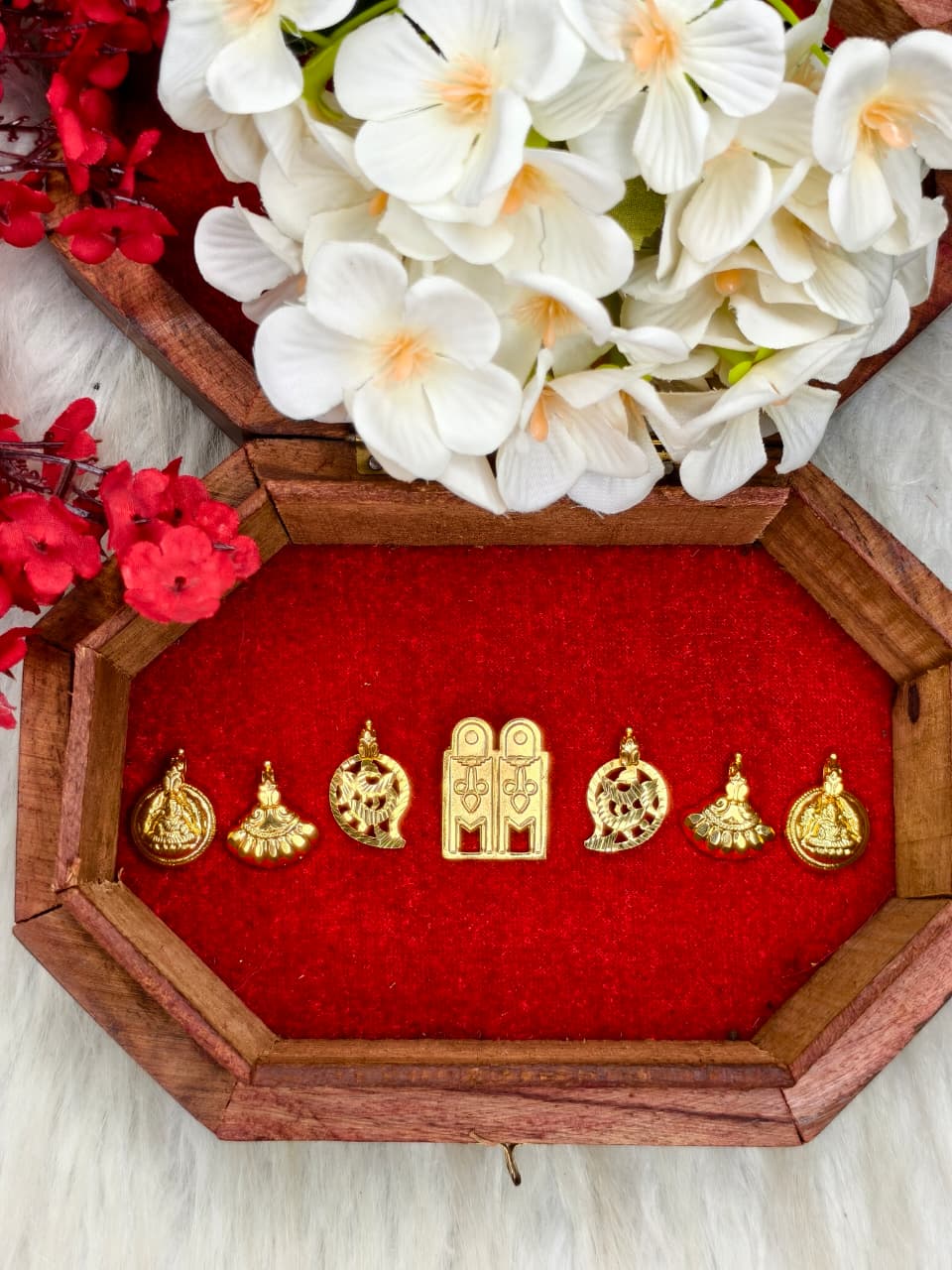 South Indian Traditional Impone Thali Mangalsutra – Gold Plated Sacred Wedding Chain