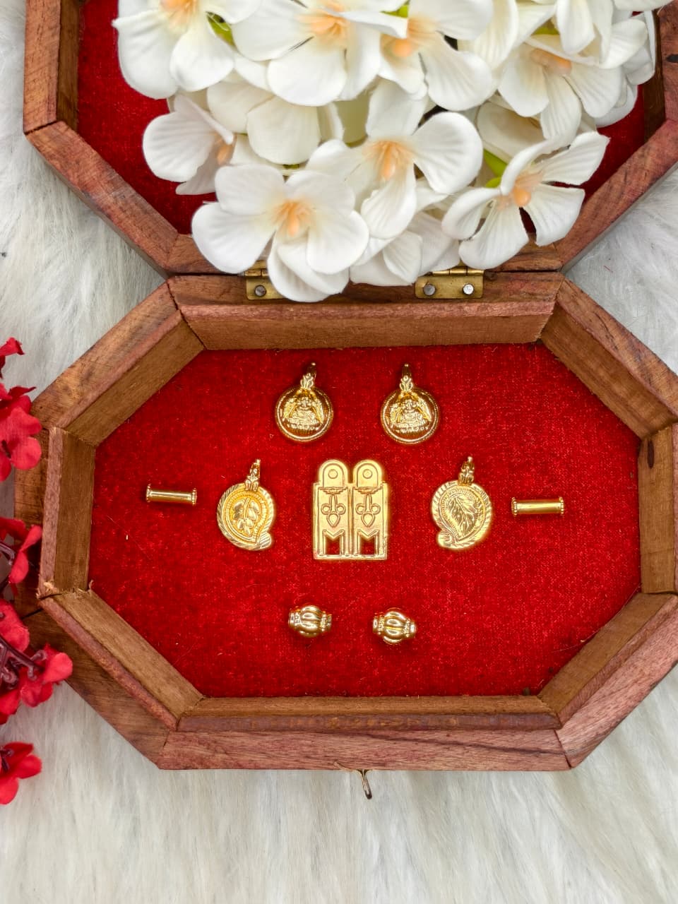 South Indian Traditional Impone Thali Mangalsutra – Gold Plated Sacred Wedding Chain