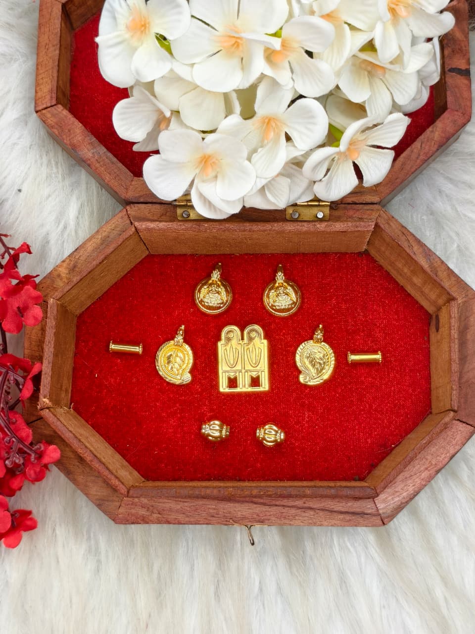 South Indian Traditional Impone Thali Mangalsutra – Gold Plated Sacred Wedding Chain