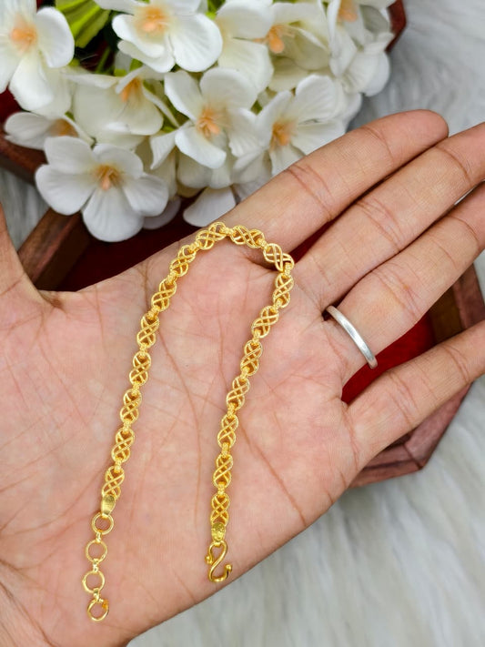 Elegant Women’s Bracelet – 1 Gram Gold with Matte Finish