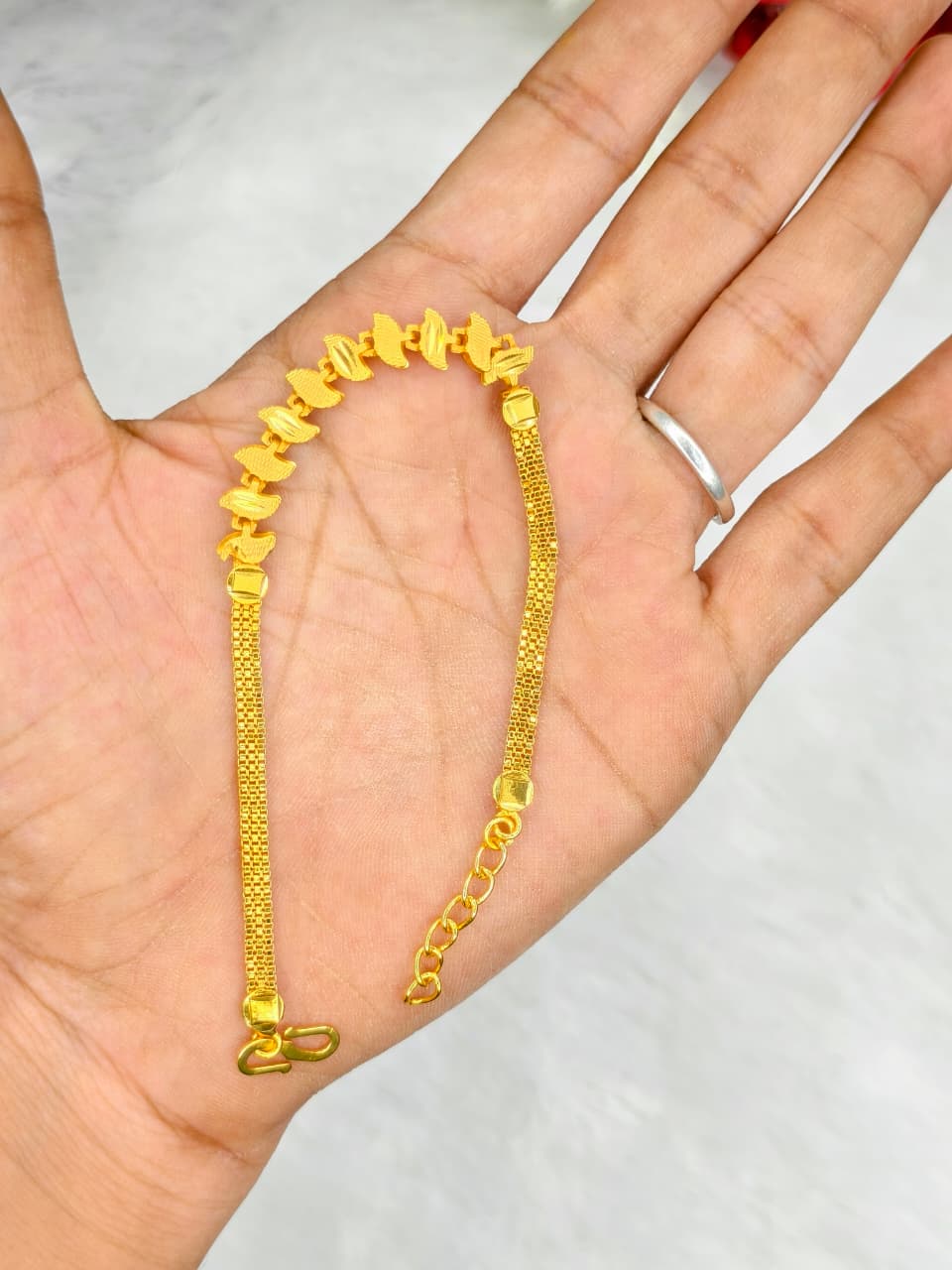 Elegant Women’s Bracelet – 1 Gram Gold with Matte Finish