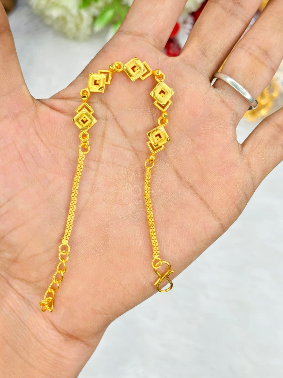 Elegant Women’s Bracelet – 1 Gram Gold with Matte Finish