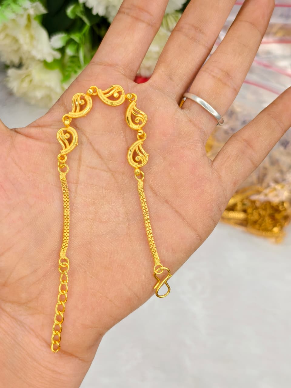 Elegant Women’s Bracelet – 1 Gram Gold with Matte Finish