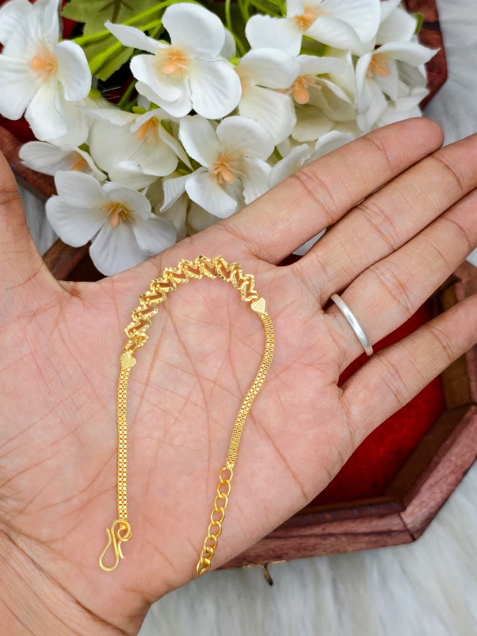 Elegant Women’s Bracelet – 1 Gram Gold with Matte Finish