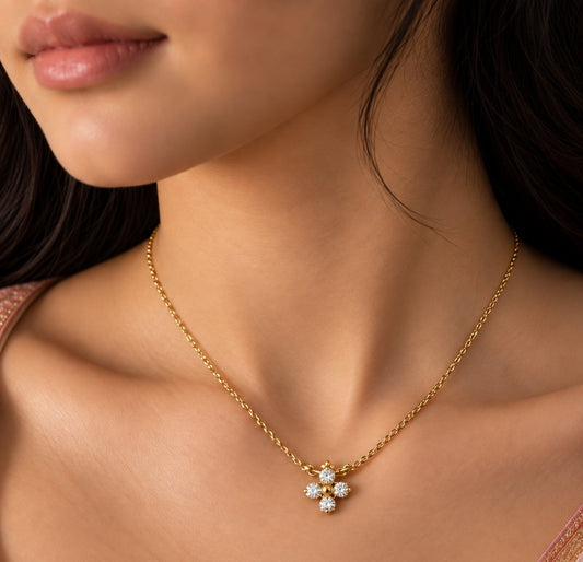 ✨ Elegant Square Pendant Chain