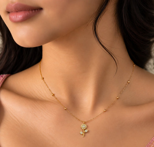 ✨ Elegant Square Pendant Chain