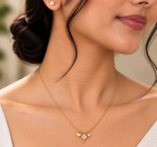✨ Elegant Square Pendant Chain